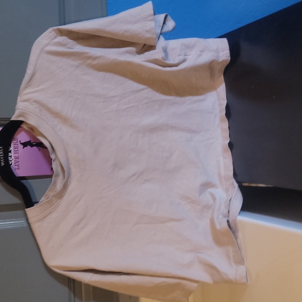 Cropped Cream H&M shirt